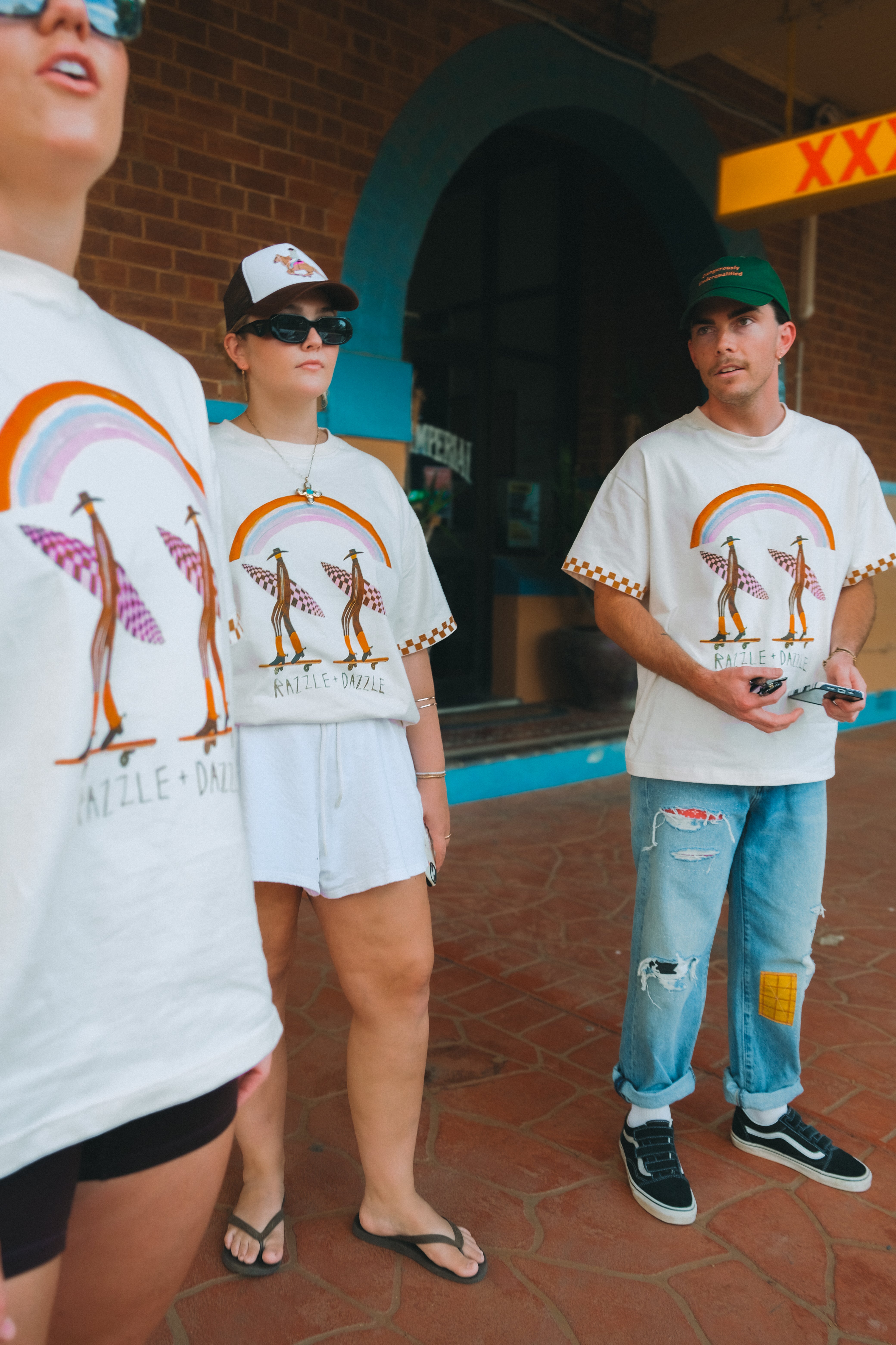 THE RAZZLE DAZZLE TEE